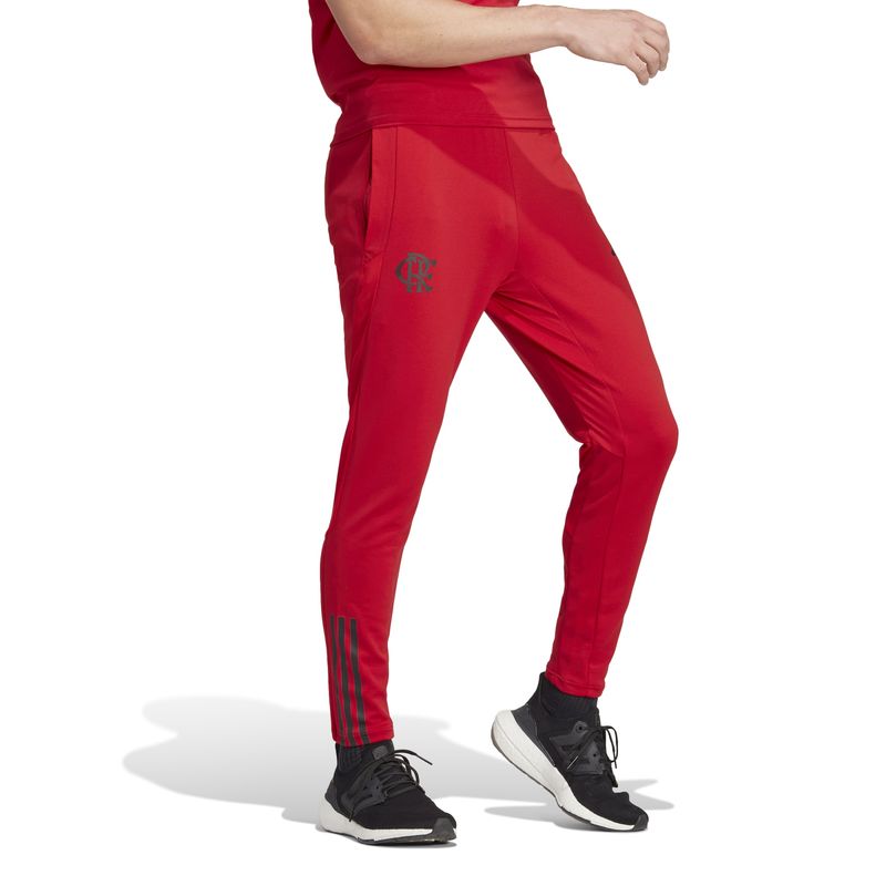 HS5212_3_APPAREL_On-Model_Standard-View_white