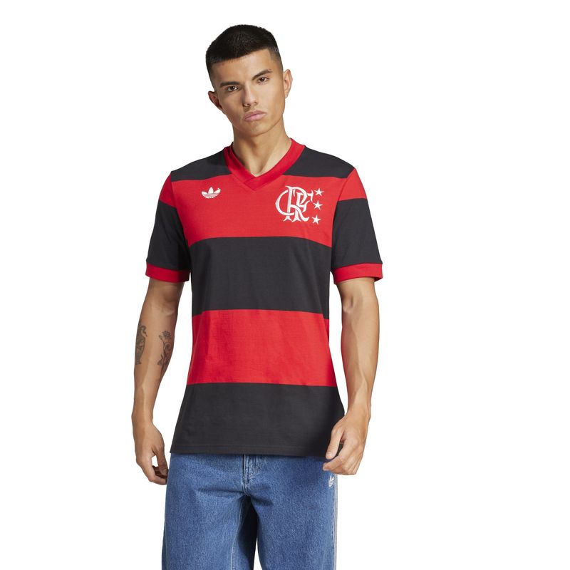 JF0433_3_APPAREL_On-Model_Standard-View_white.jpg