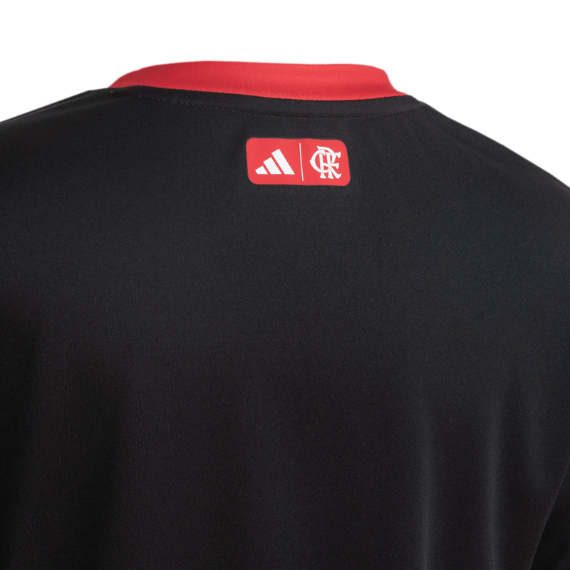 JG8782_5_APPAREL_Photography_Detail-View-3_white.png